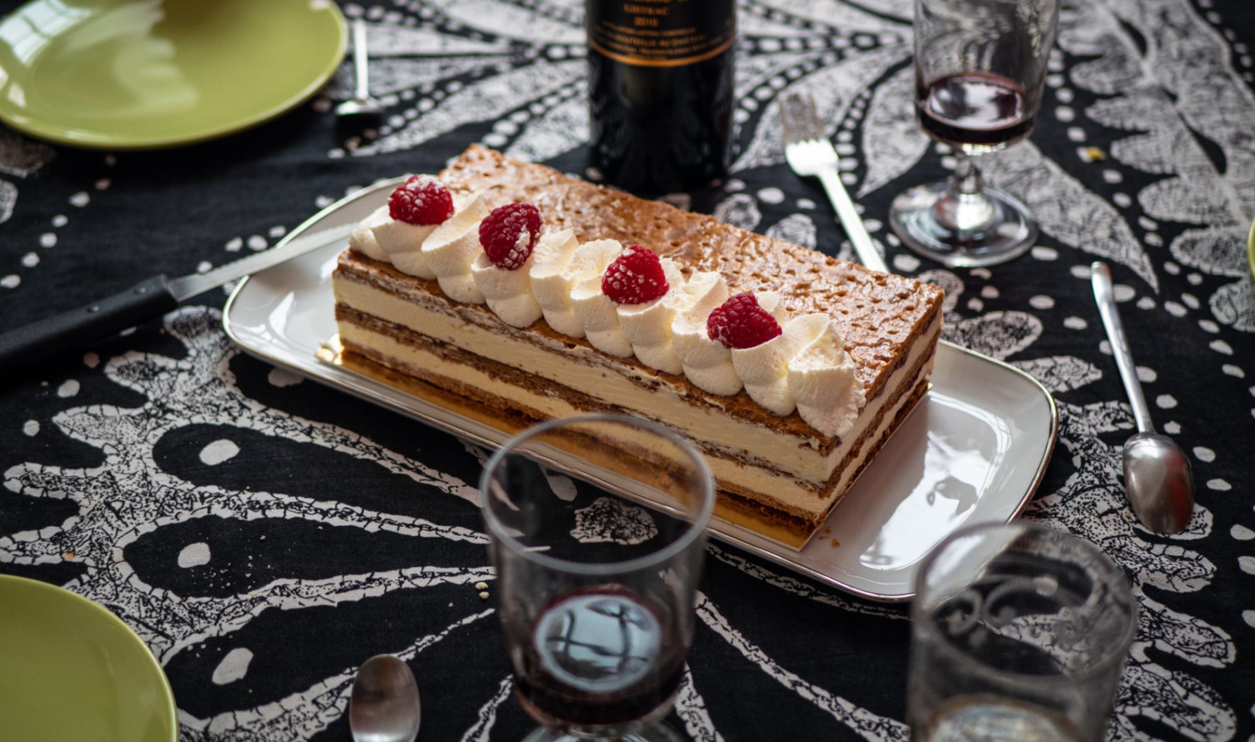 An Introduction To Dessert Wines + Suggested Dessert Pairings