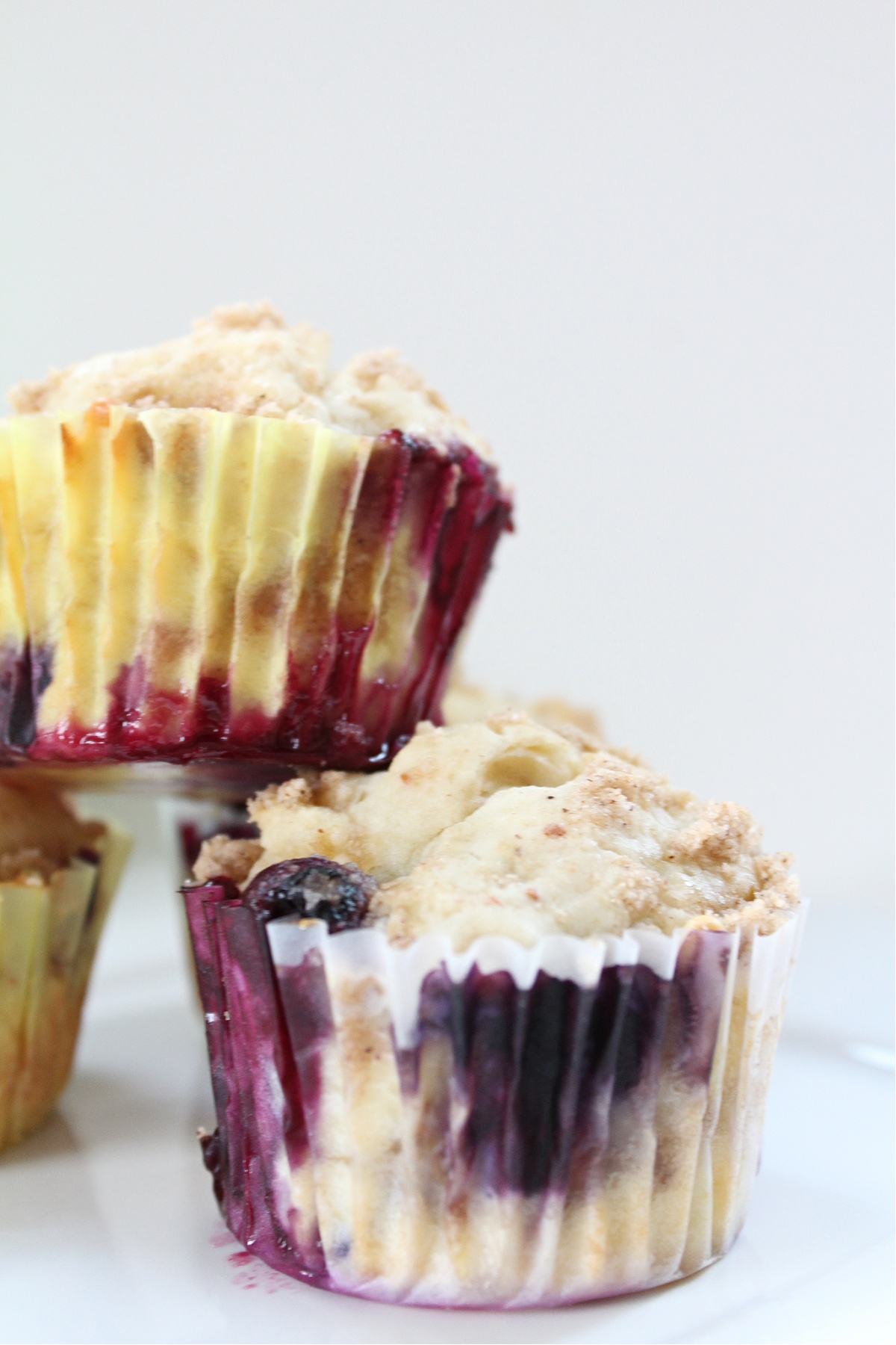 Tasty Blueberry Muffins with Streusel Topping
