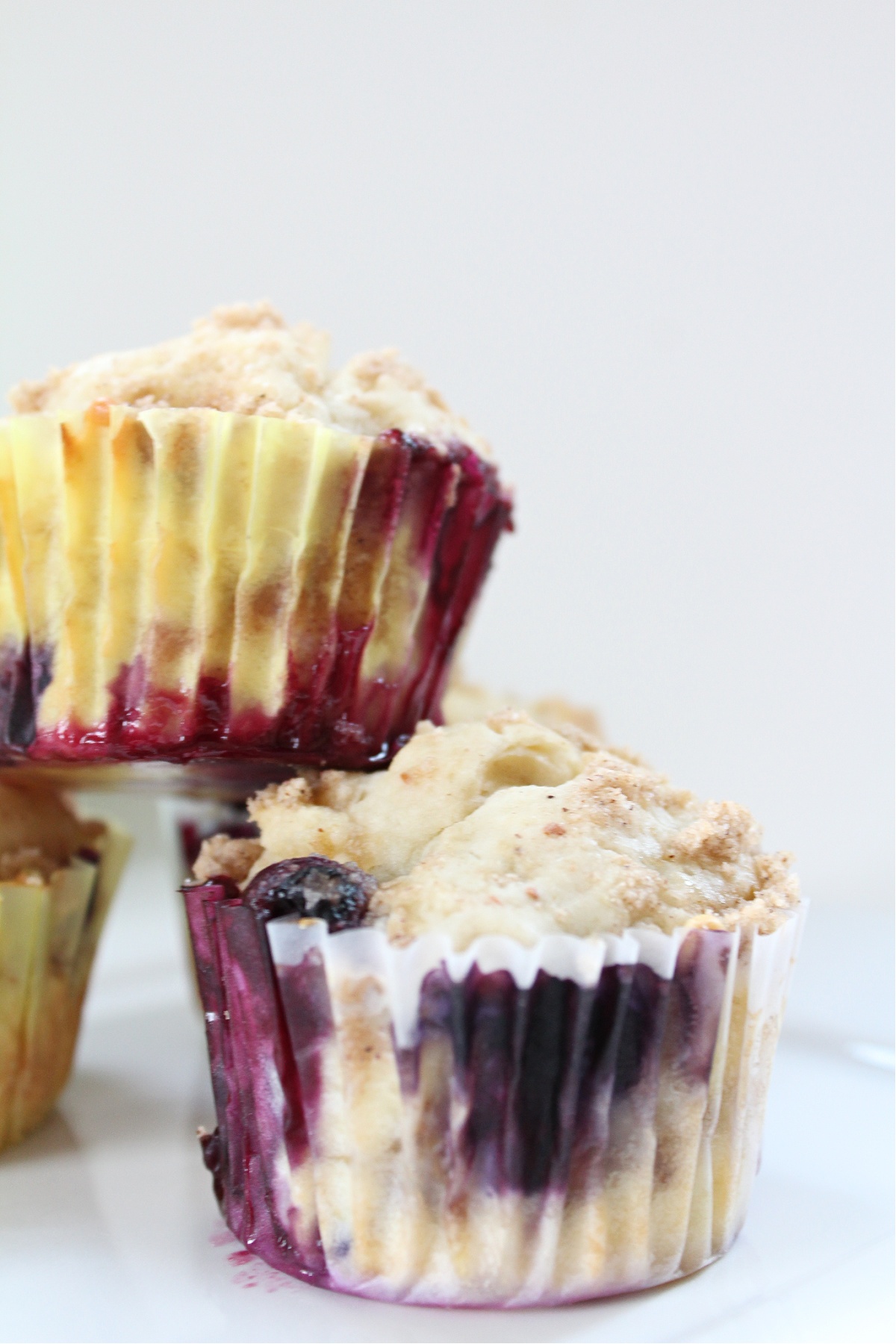 Tasty Blueberry Muffins with Streusel Topping