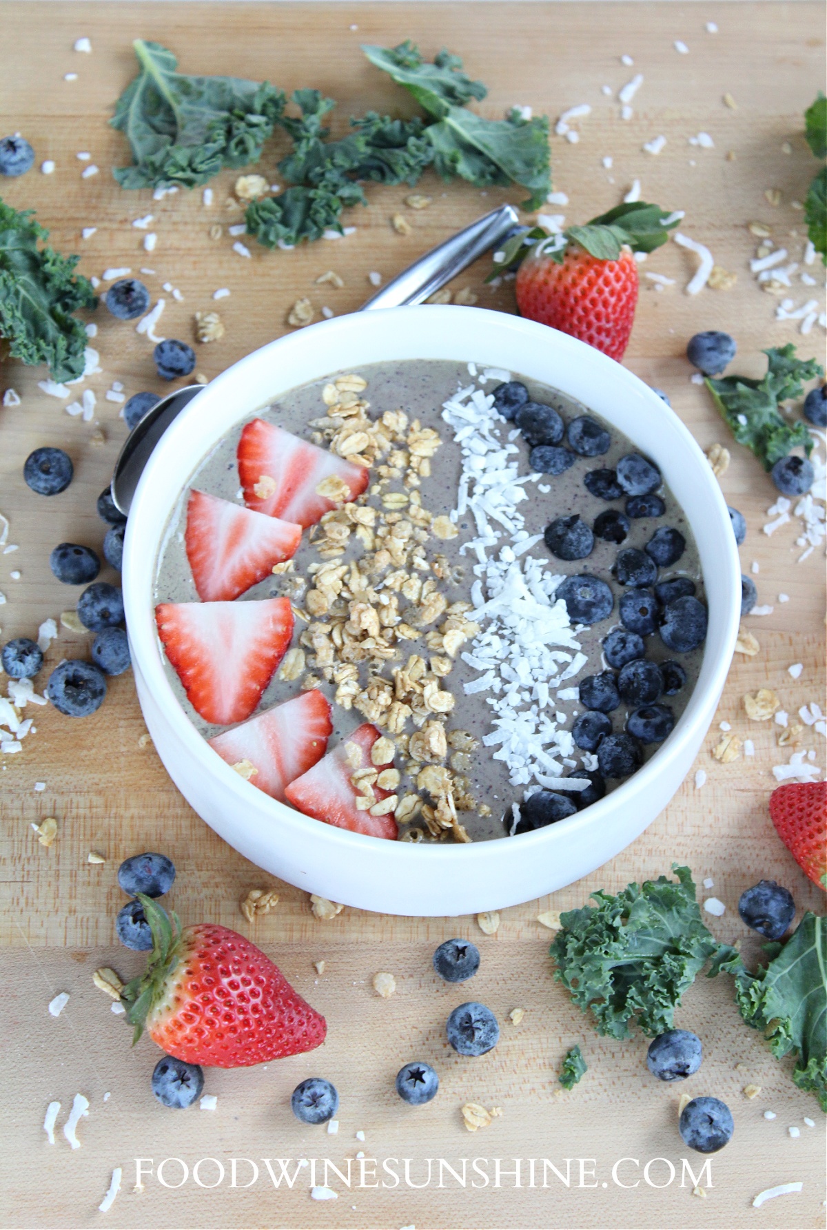 Healthy Berry Smoothie Bowl