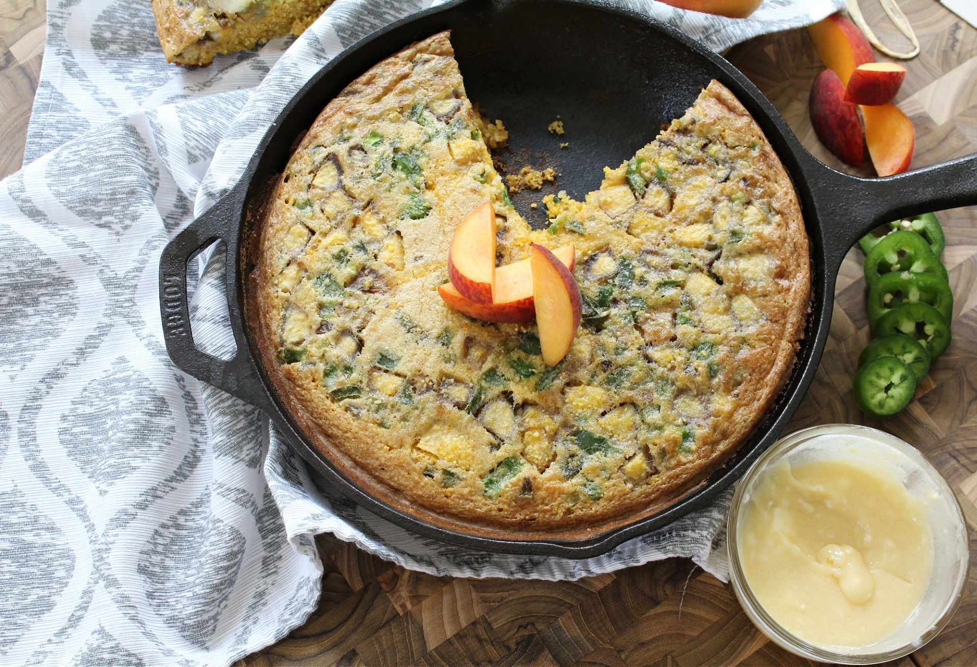 Easy Jalapeno Peach Cornbread