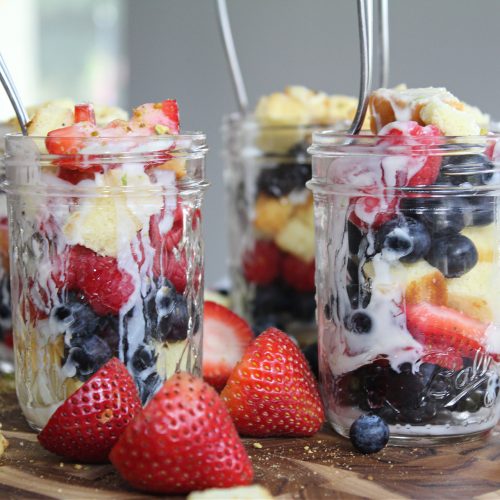 berry mason jar trifles