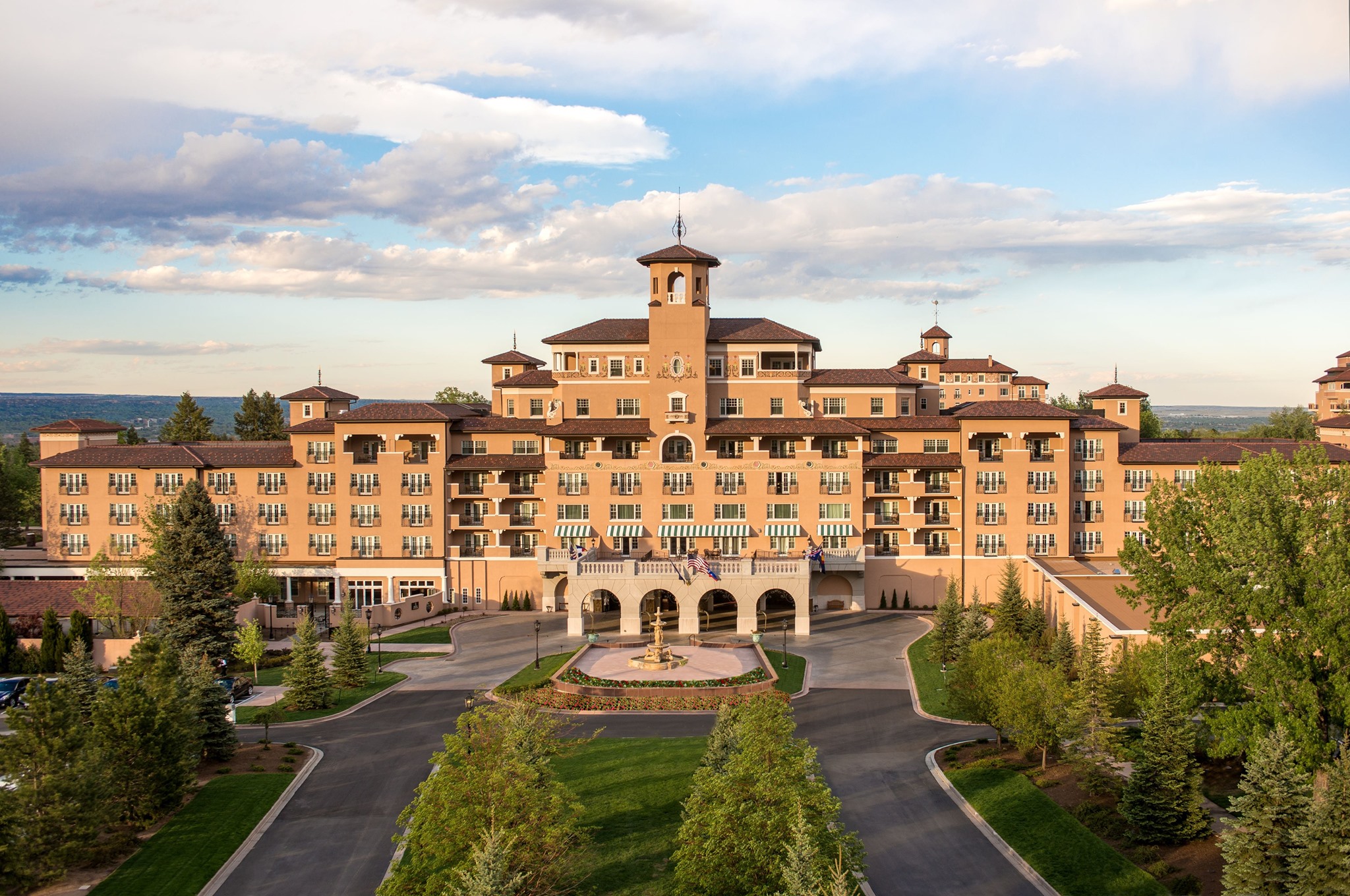 Restaurants at the broadmoor deals