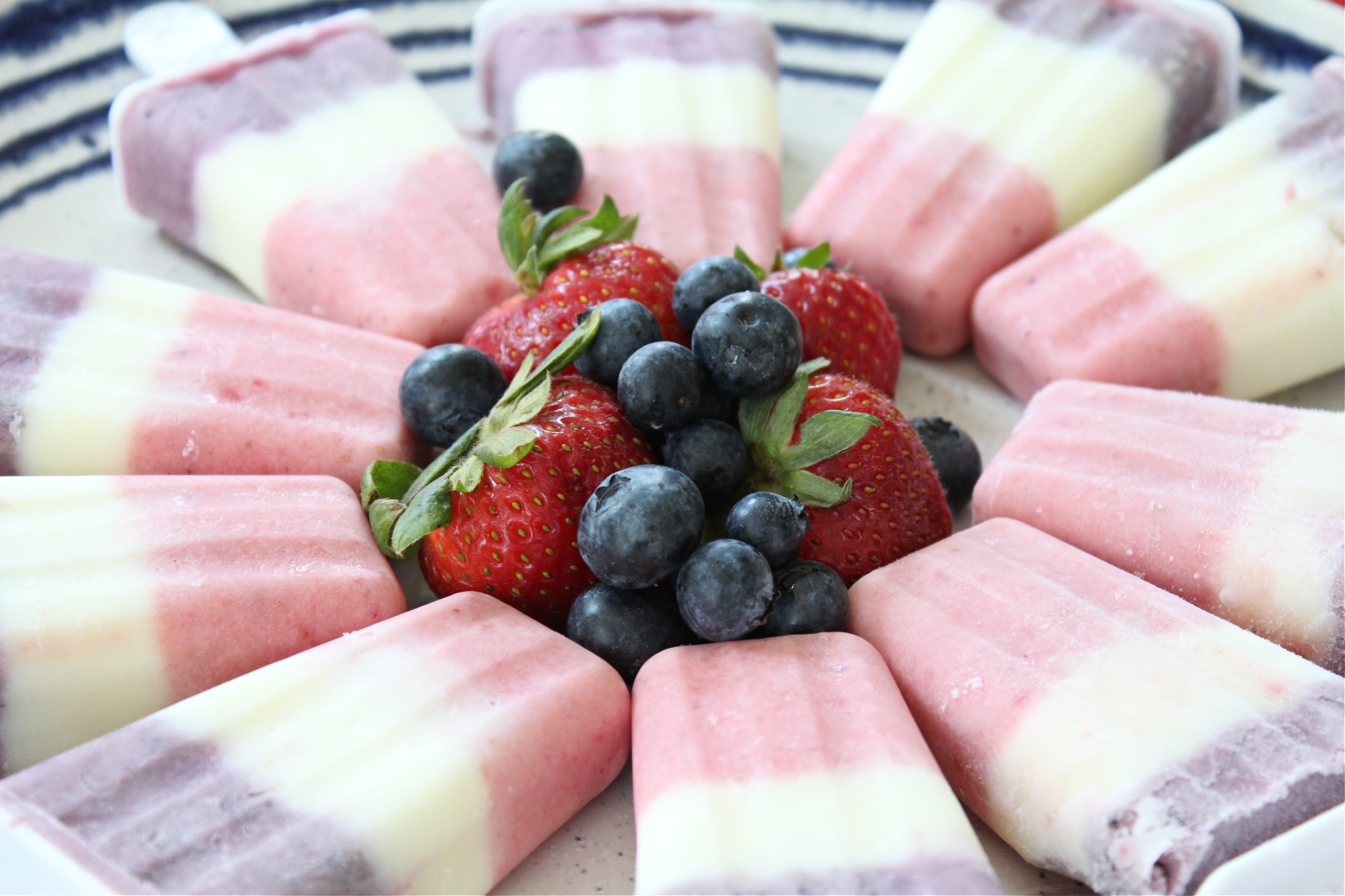 Red White and Blue Popsicles made with fresh fruit