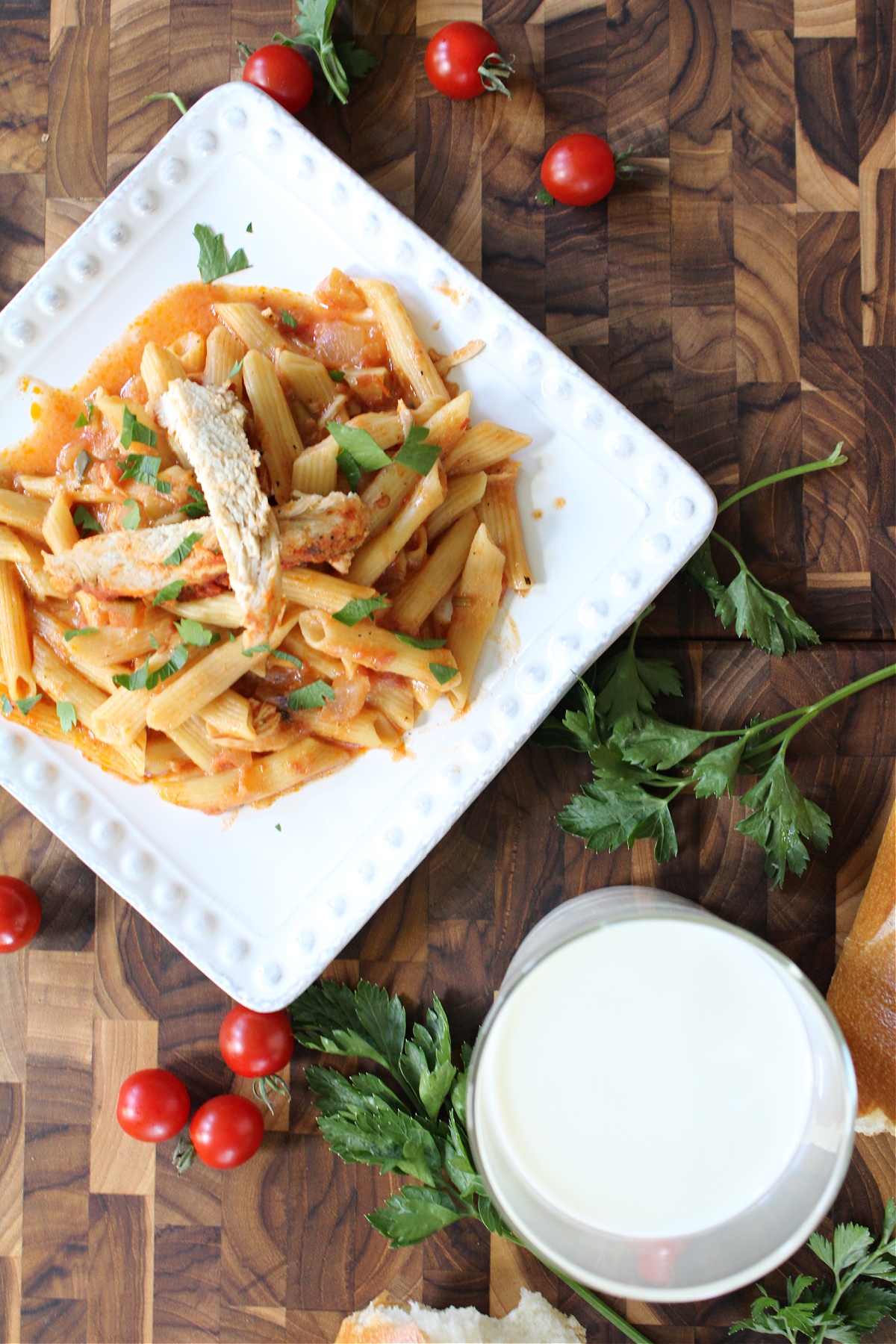 Tasty Slow Cooker Creamy Chicken Pasta