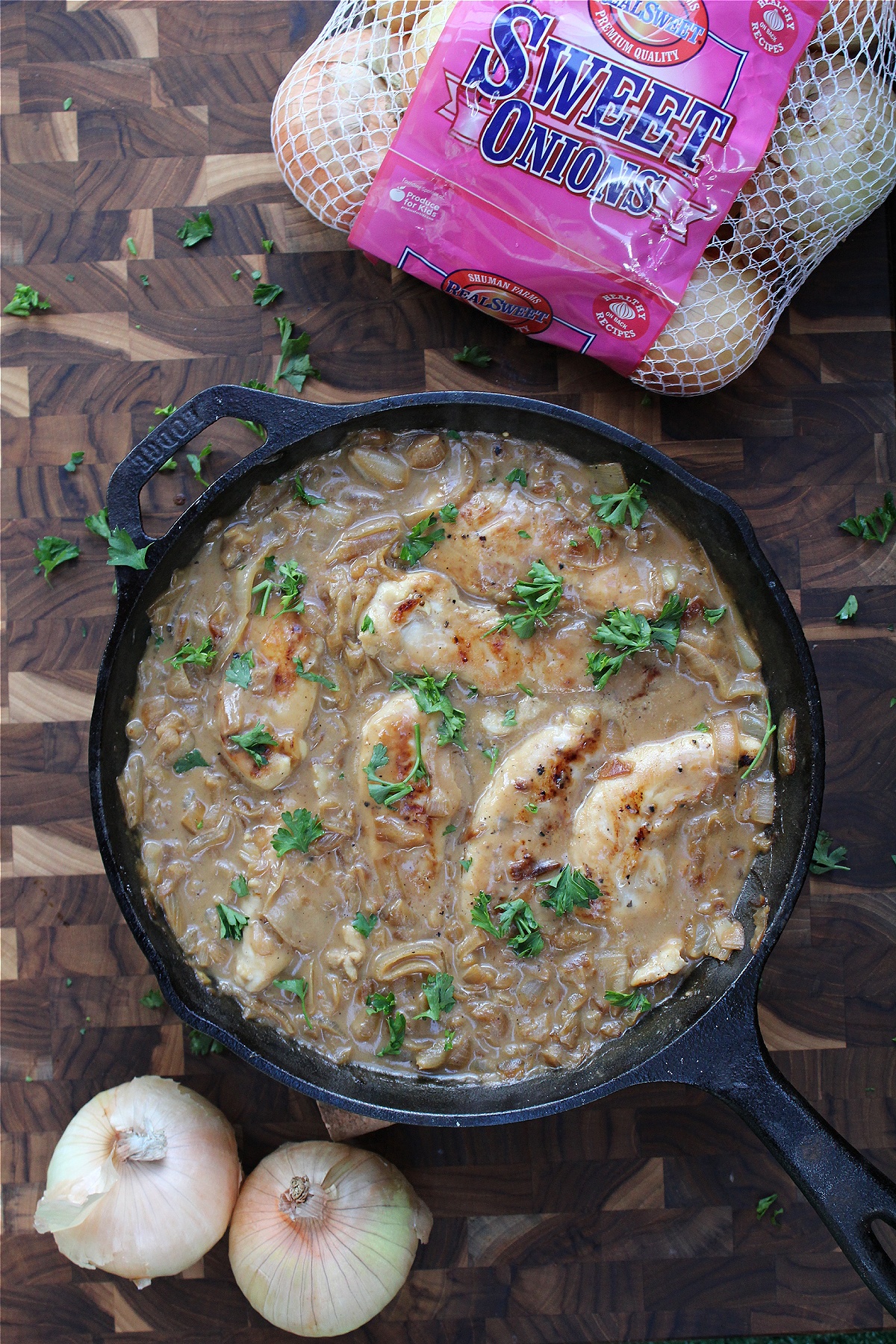 One Pan Chicken and Caramelized Onions