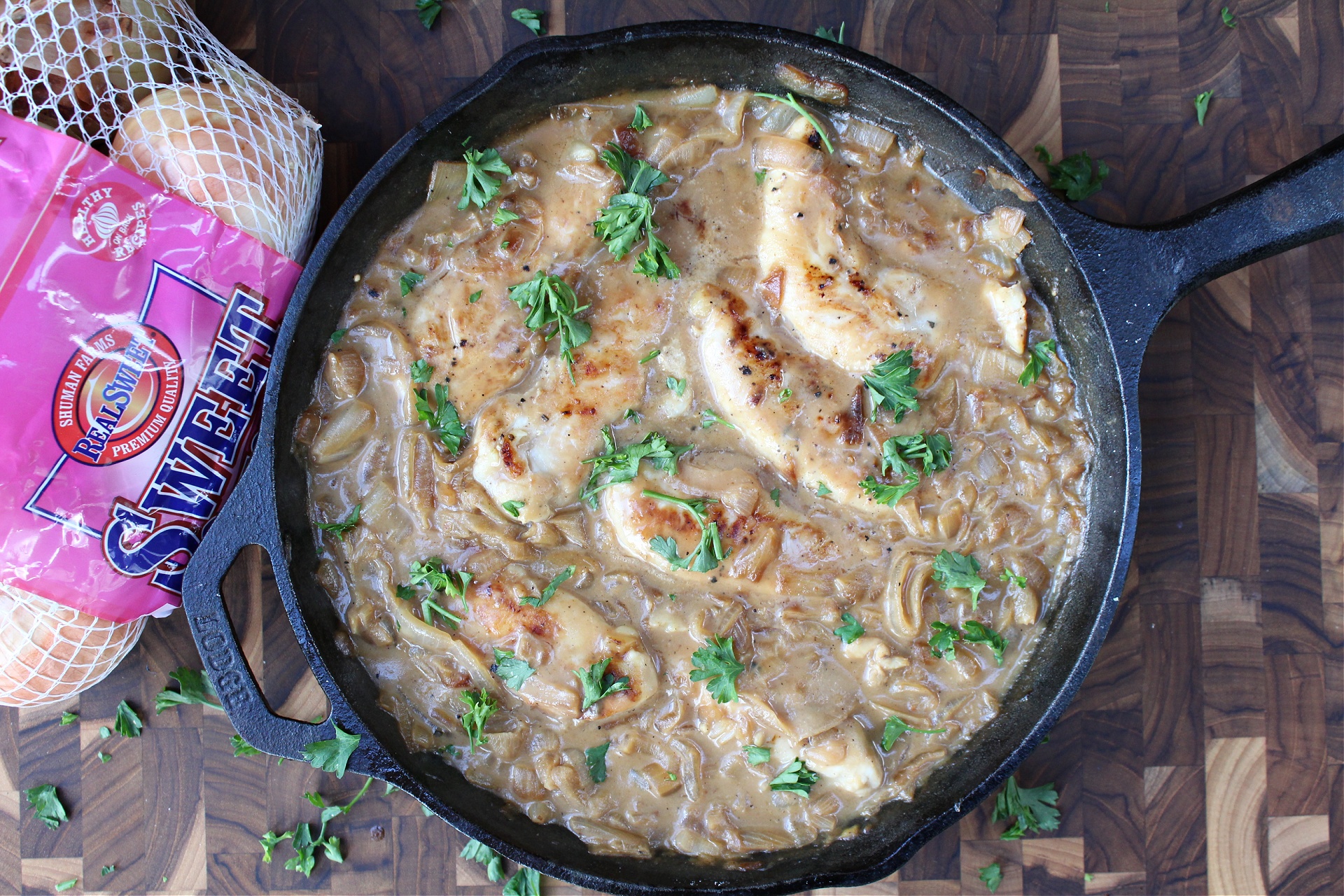 Creamy Chicken and Caramelized Onions Skillet