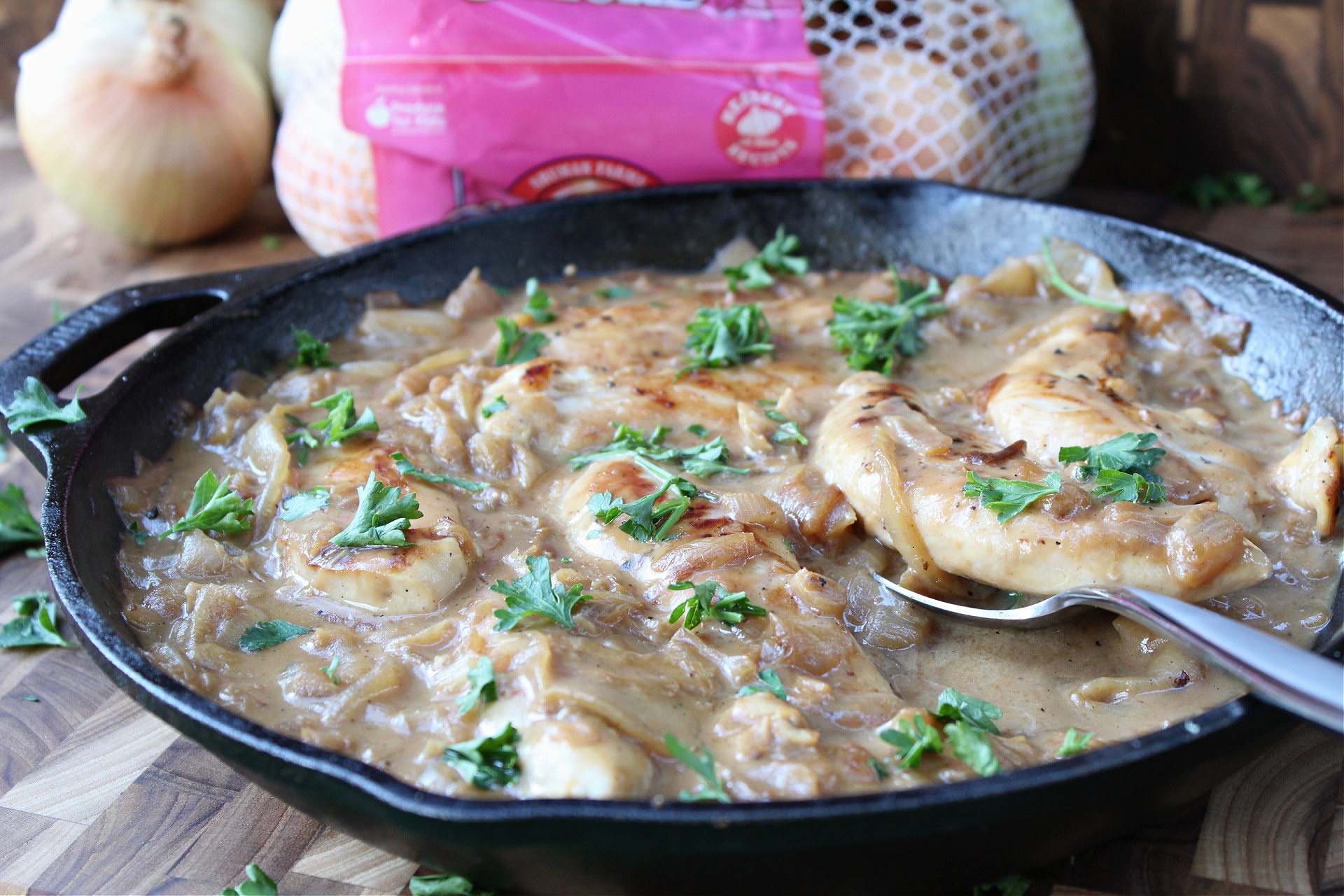 Creamy Chicken and Caramelized Onions Skillet