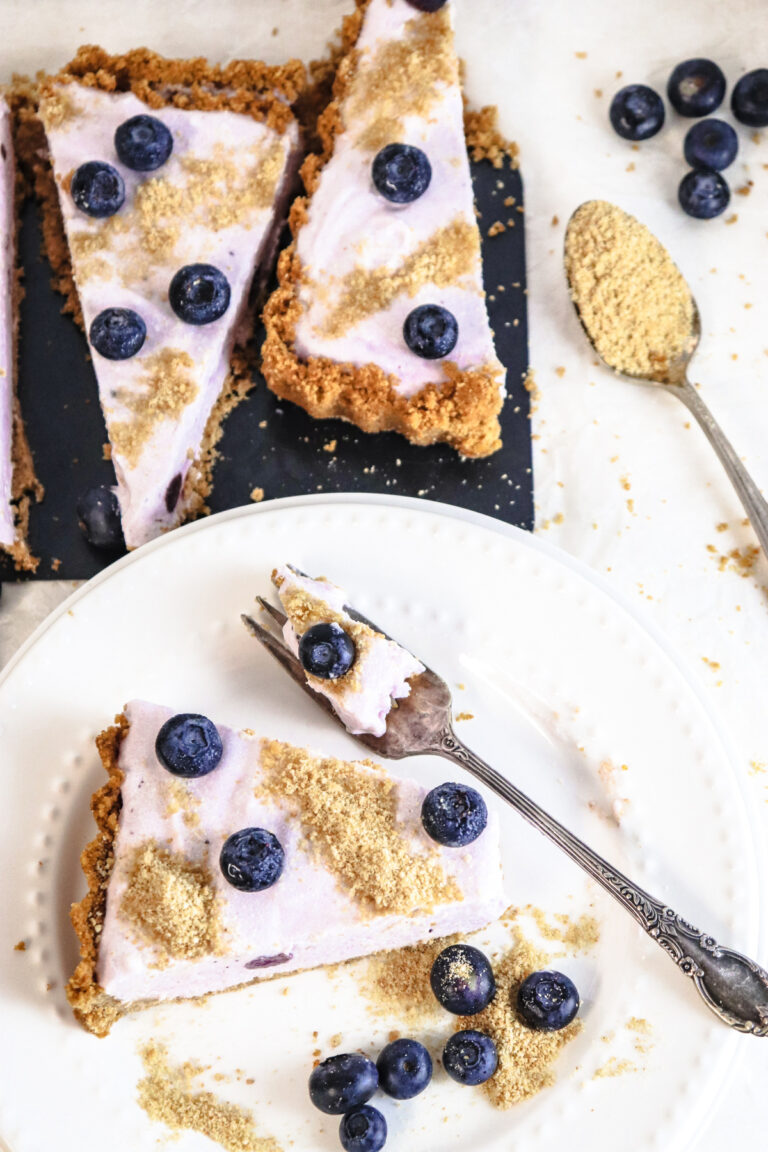 How To Make The Best Frozen Blueberry Yogurt Tart