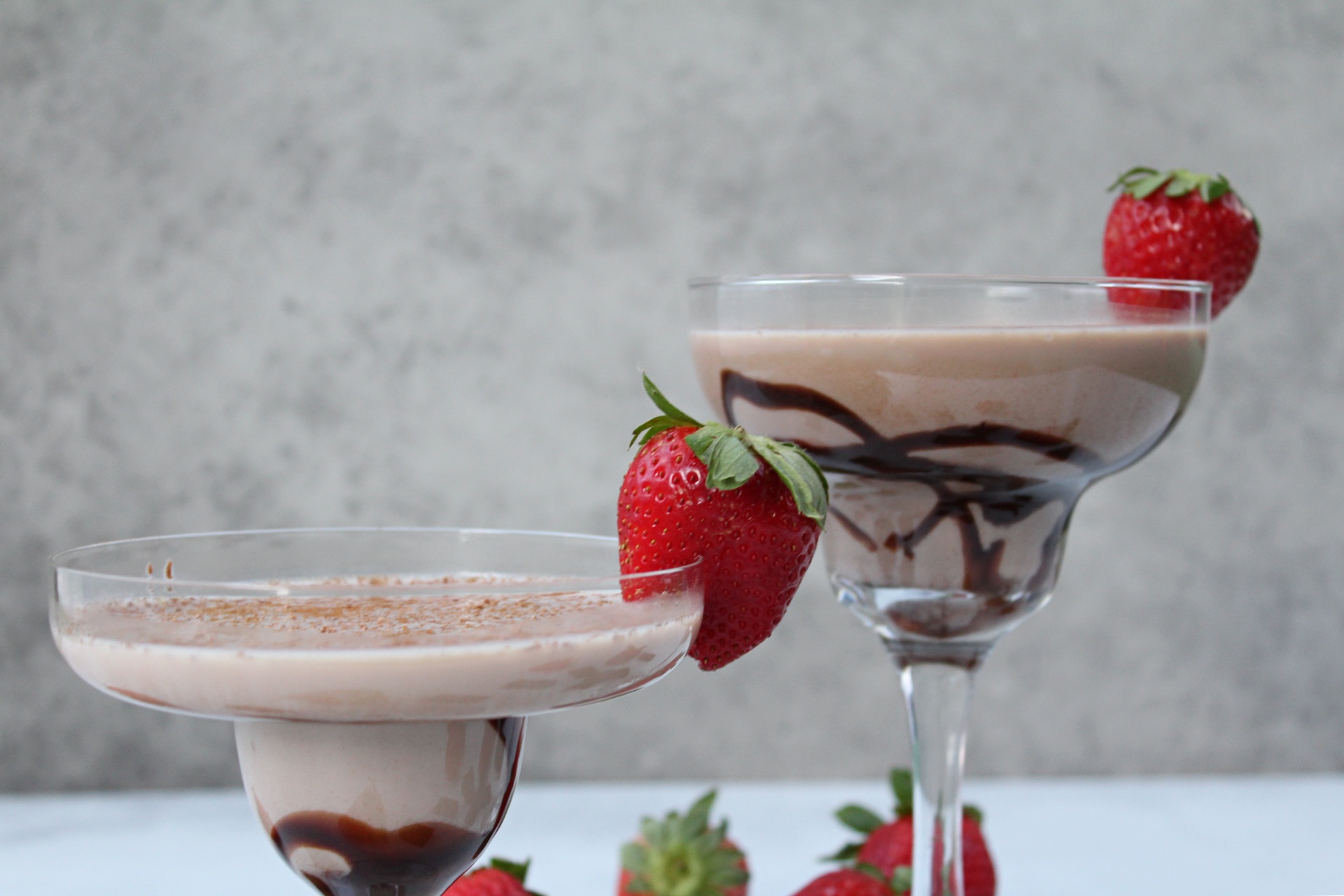 Chocolate Strawberry Mocktini