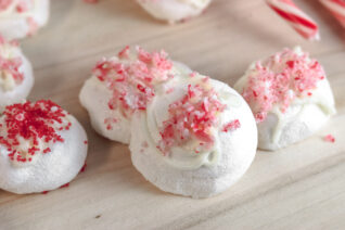 Christmas Meringues