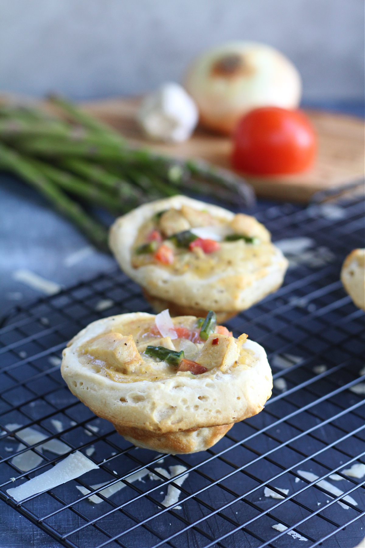 Easy Chicken and Vegetable Biscuit Cups