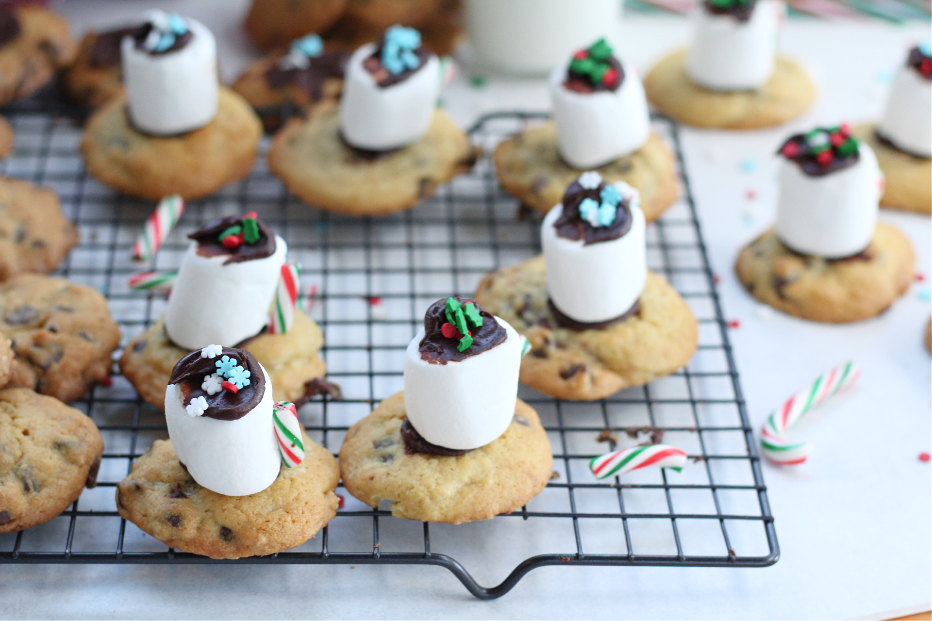 Hot Cocoa Marshmallow Cookie Cups