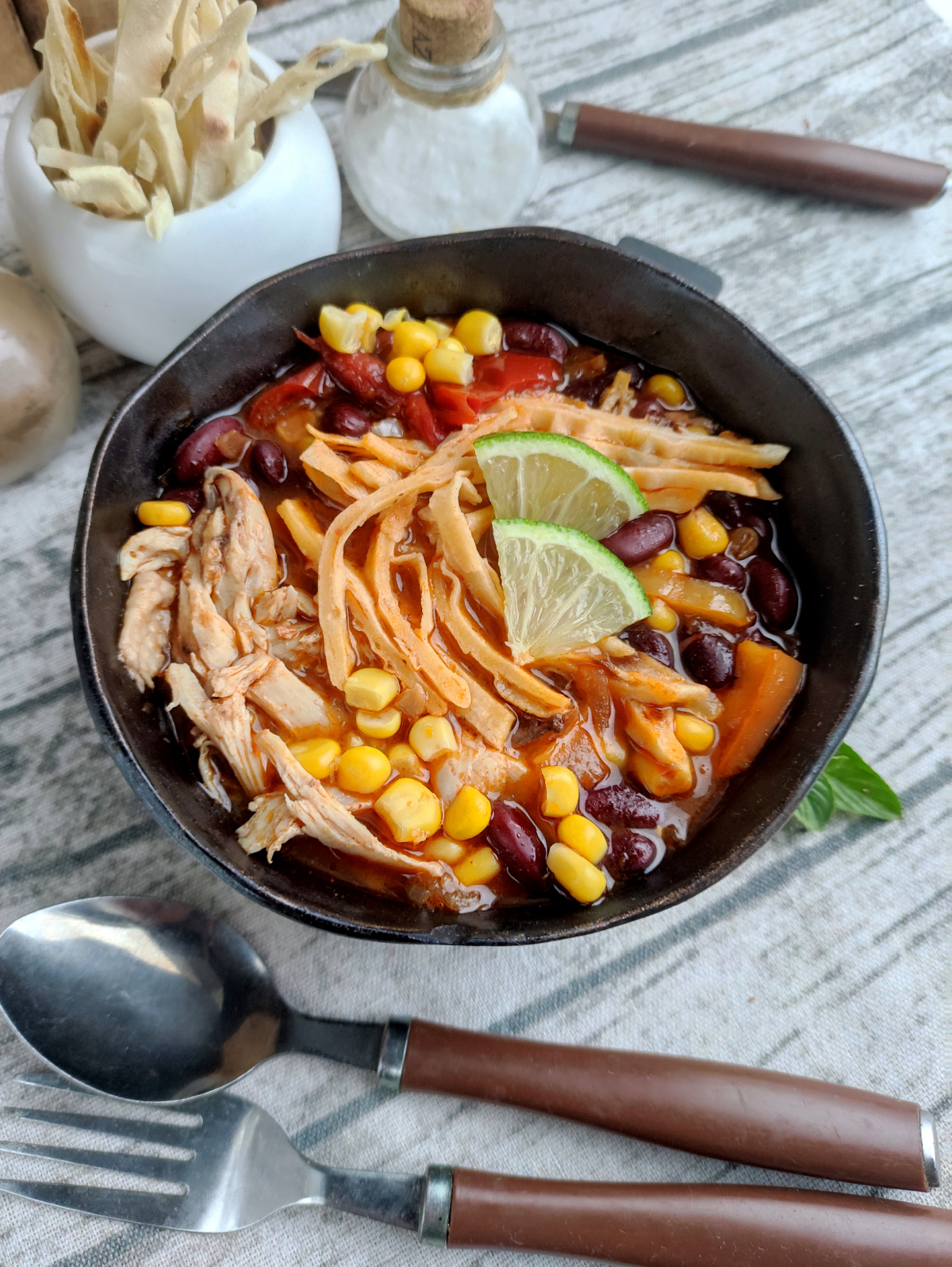 Slow Cooker Chicken Tortilla Soup