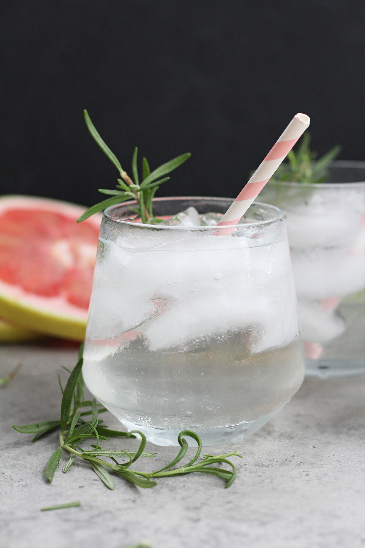 Grapefruit Gin Fizz