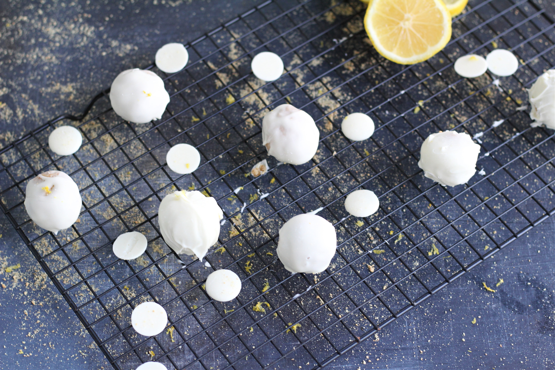 easy white chocolate cheesecake truffles