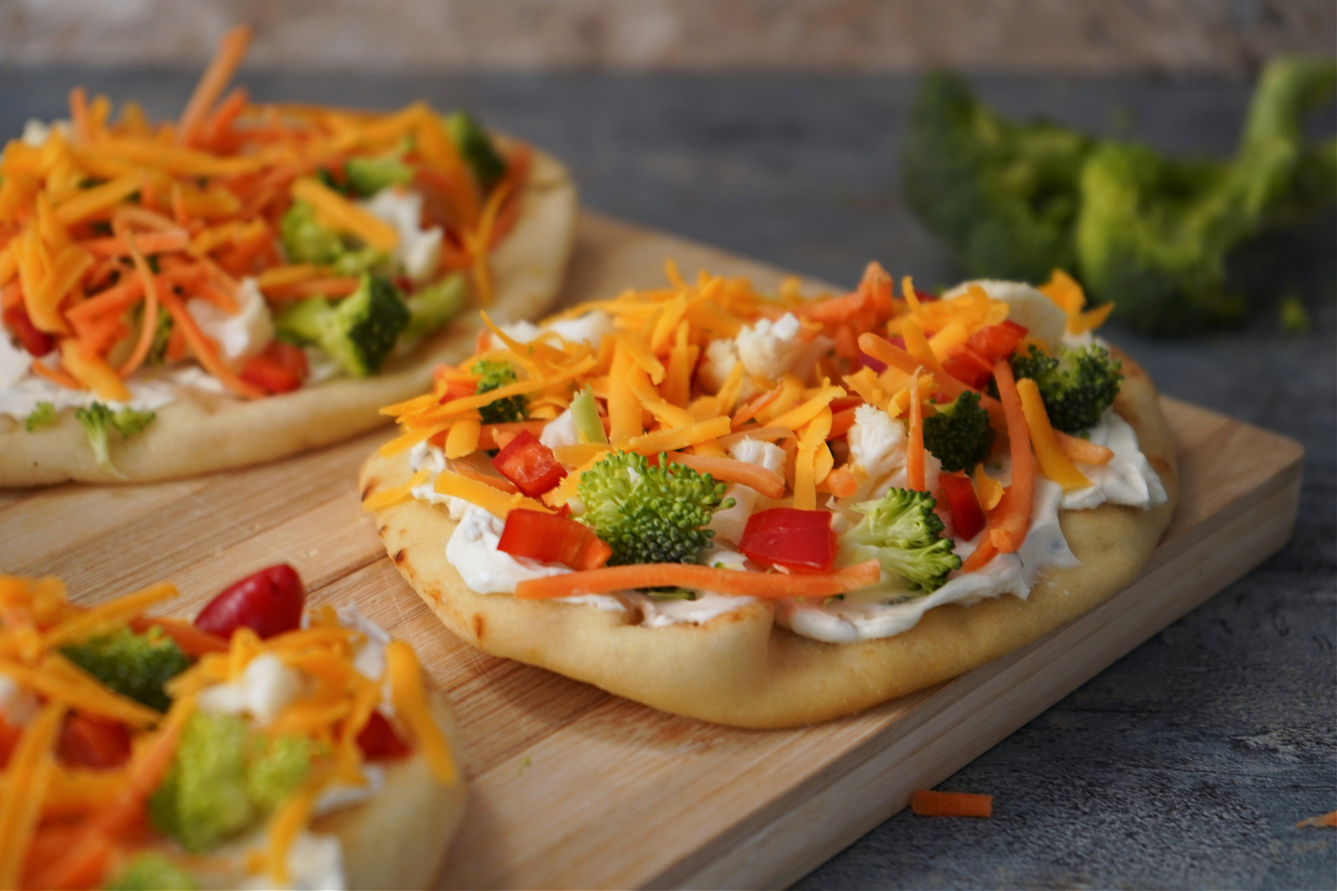 Cold Veggie Naan Pizza