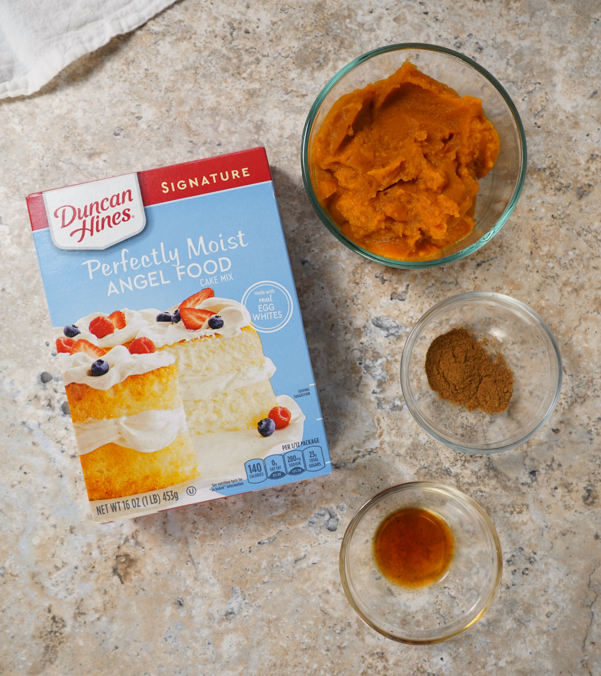 Ingredients for Pumpkin Angel Food Cake with pumpkin puree and angel food cake mix, easy fall dessert recipe.