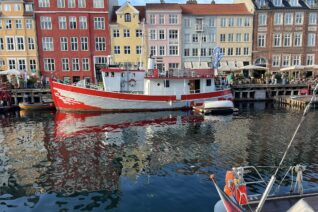 Colorful buildings and canal views in Nyhavn, Copenhagen