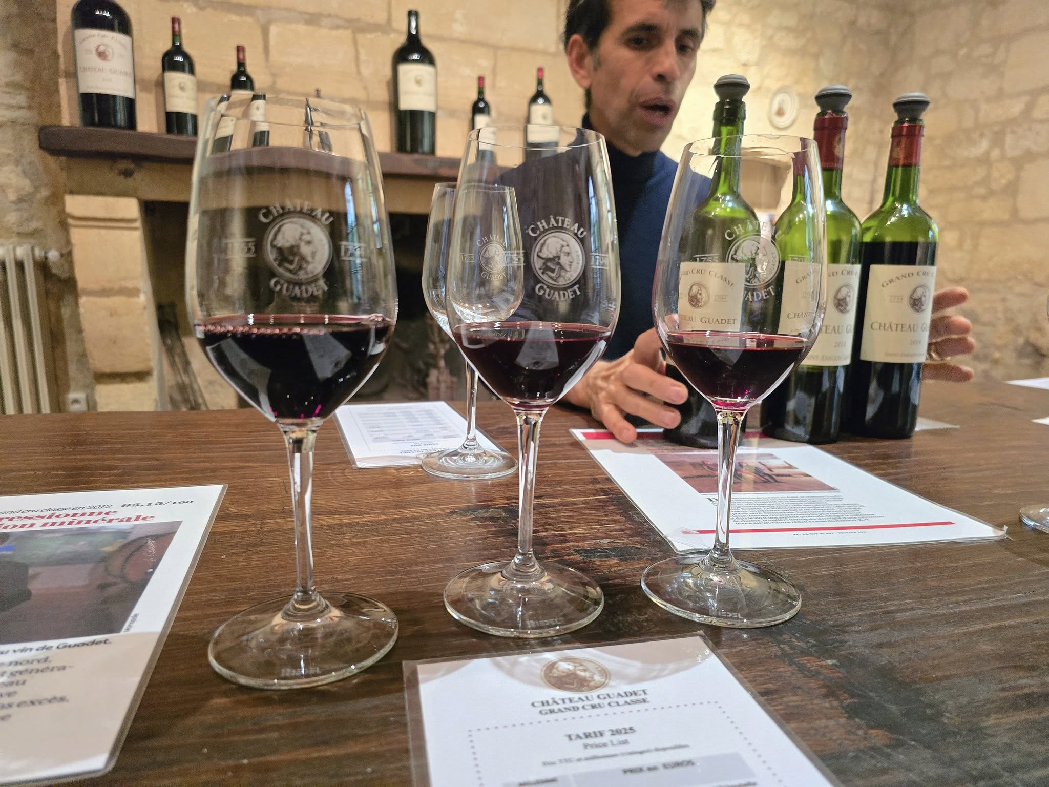 Bordeaux wine tasting experience at family-owned vineyard