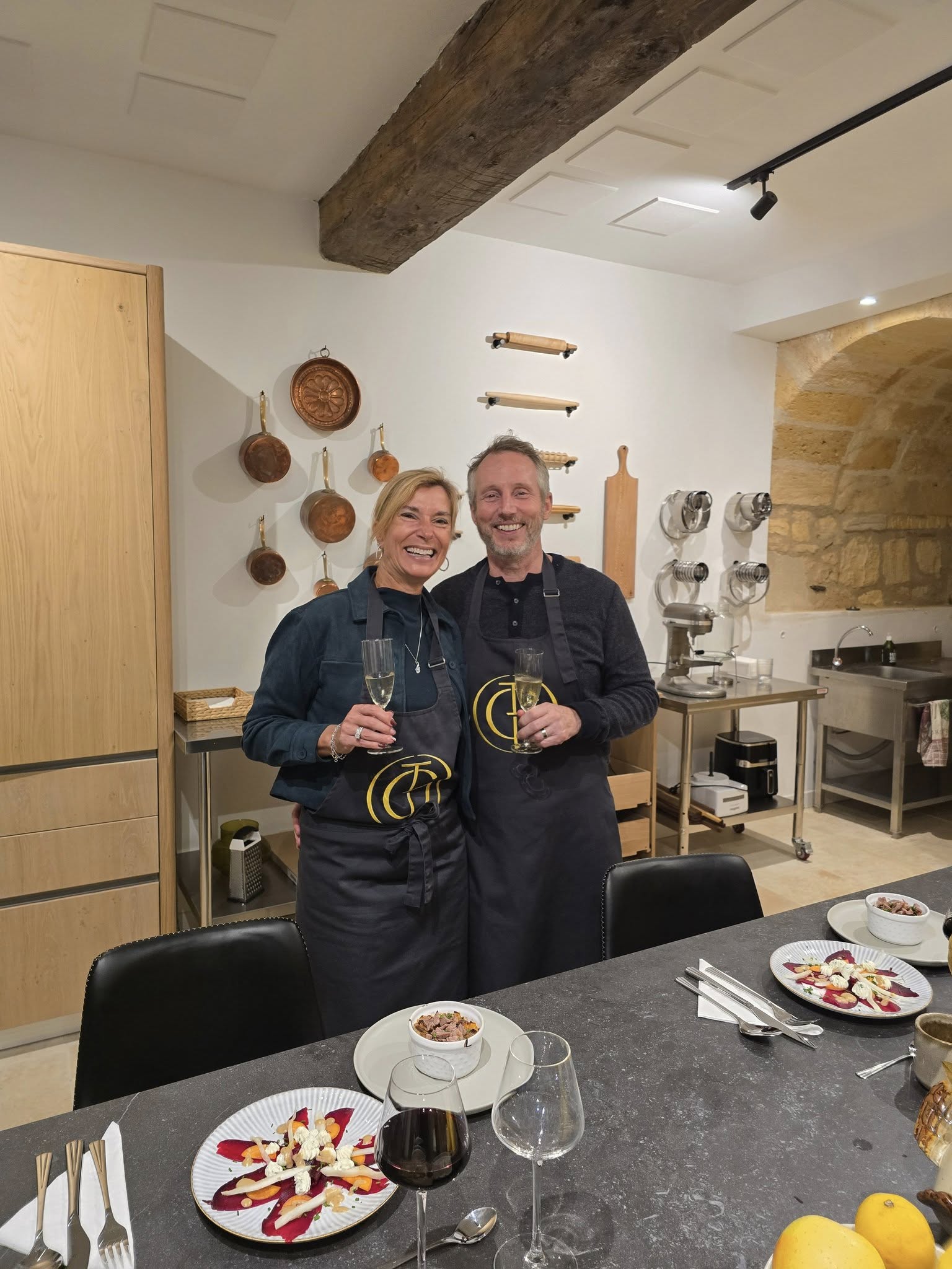 Couple at Immersive French cooking and wine experiences in Bordeaux