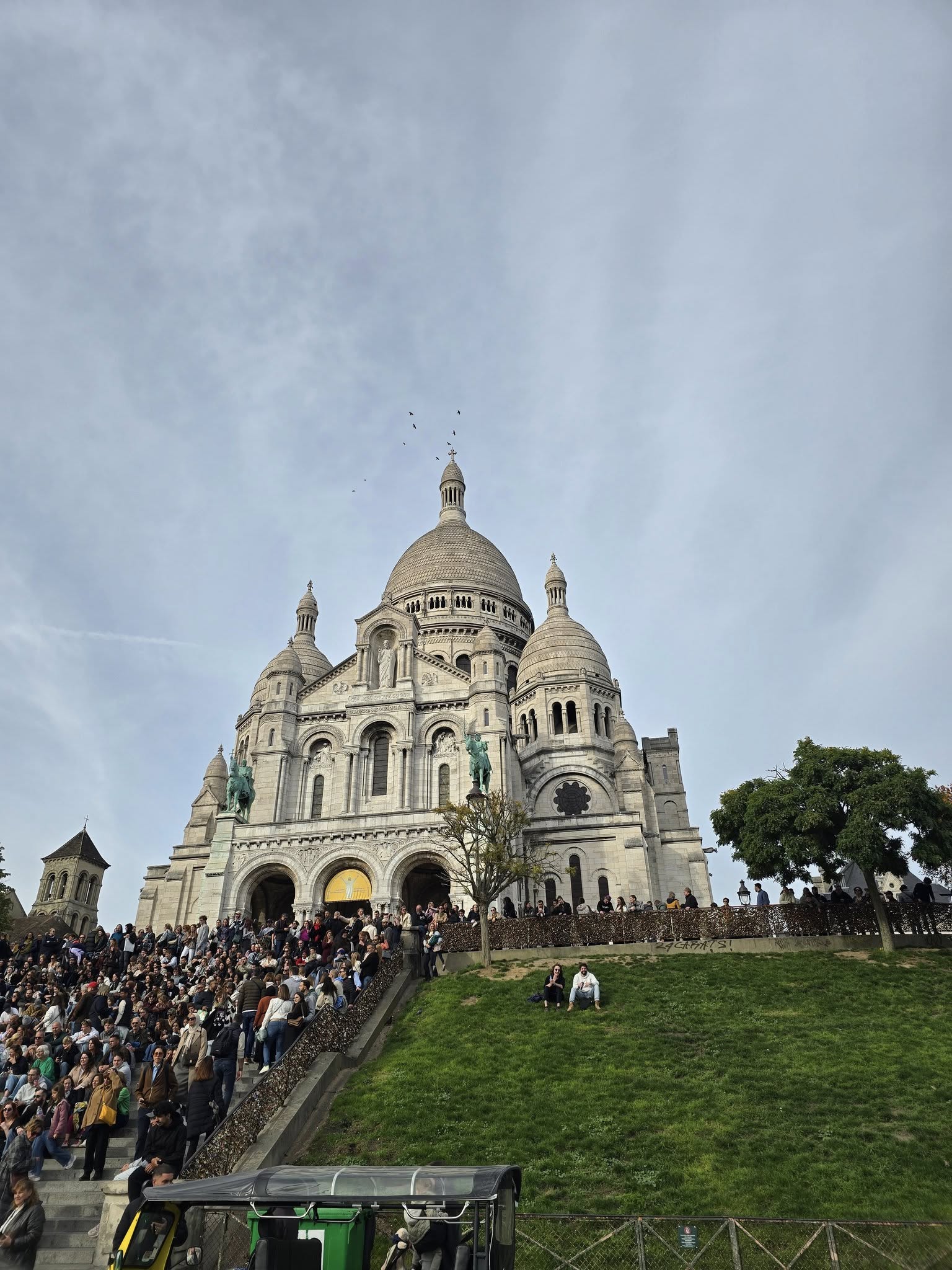 Sacr&eacute;-C&oelig;ur Basilica view overlooking Paris skyline