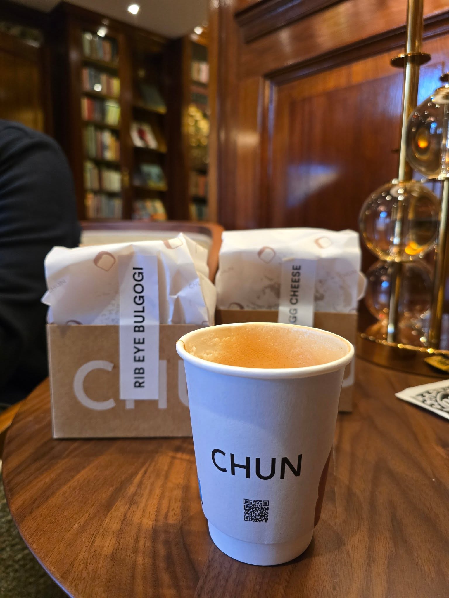 Chun Café breakfast sandwich and coffee in Amsterdam