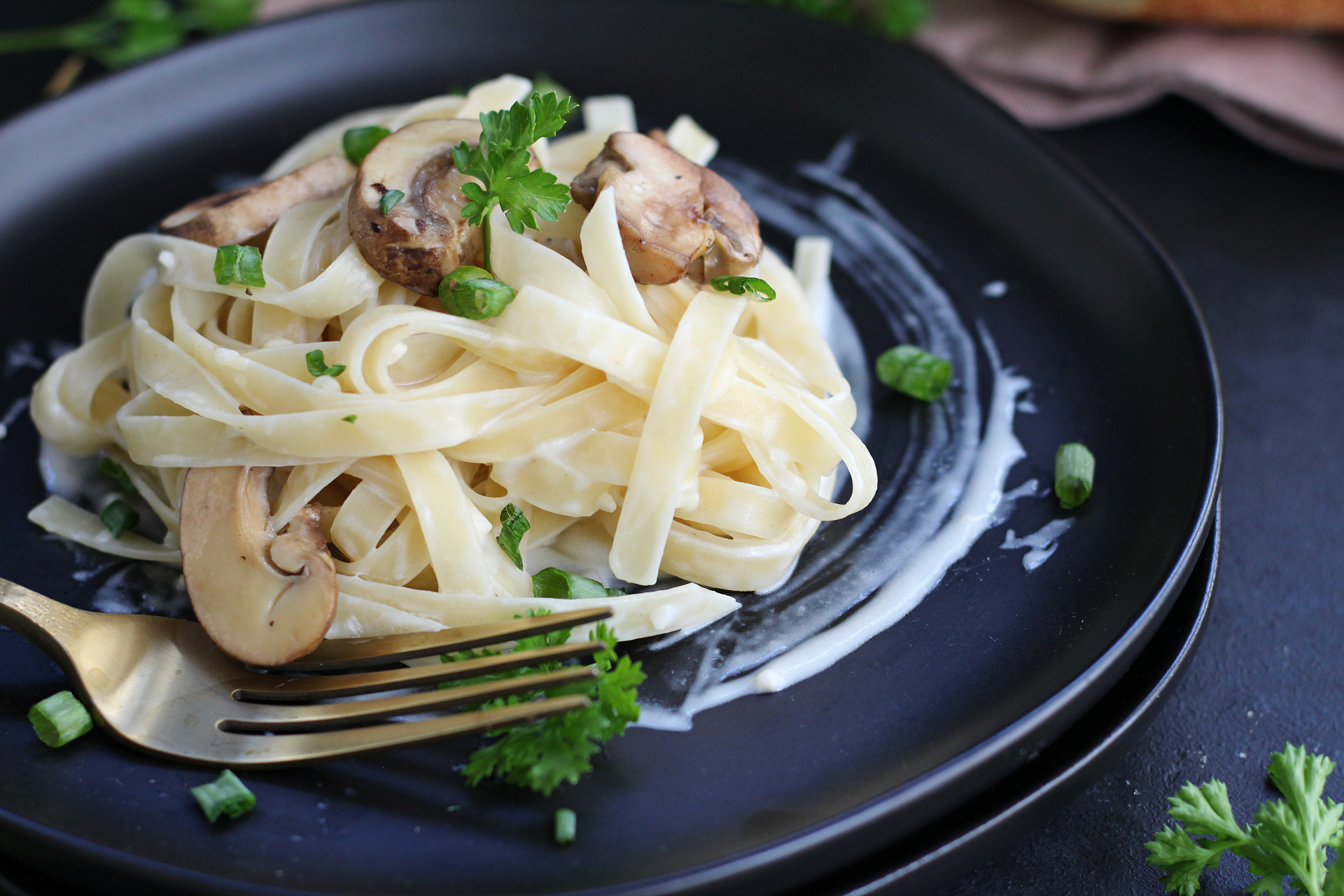 Creamy homemade Alfredo sauce made with Parmesan cheese, milk, and garlic